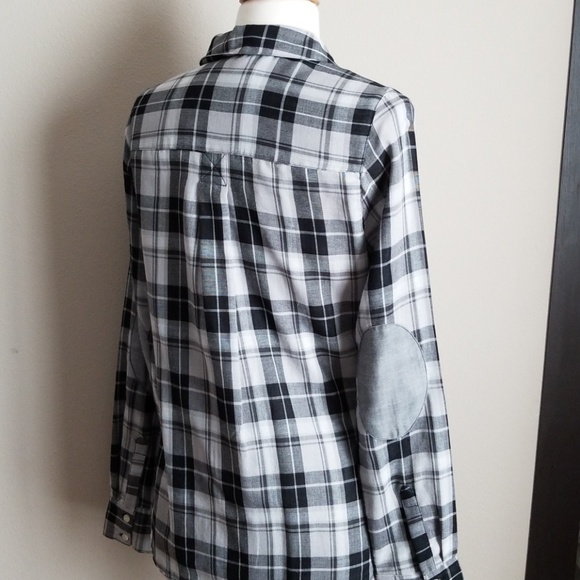 Black & grey plaid button down with elbow patches - Picture 5 of 7